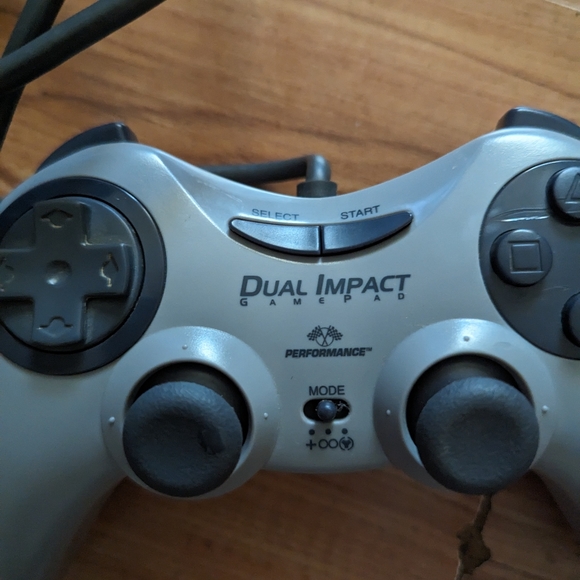 Dual Impact Gamepad Sony Playstation One PS1 Larger Than Original Controller - Picture 8 of 8